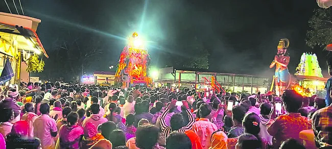 నేత్రపర్వం.. రథోత్సవం