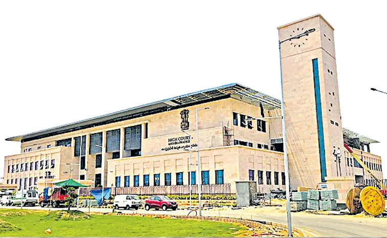 నకిలీ మద్యం కేసు దర్యాప్తు... ప్రభుత్వానికి హైకోర్టు నోటీసులు  