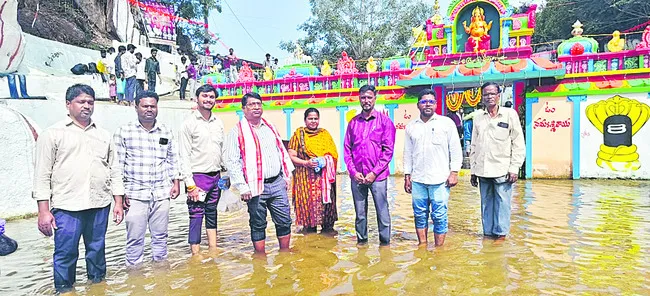 భక్తులకు ఇబ్బంది కలగకుండా చూడాలి