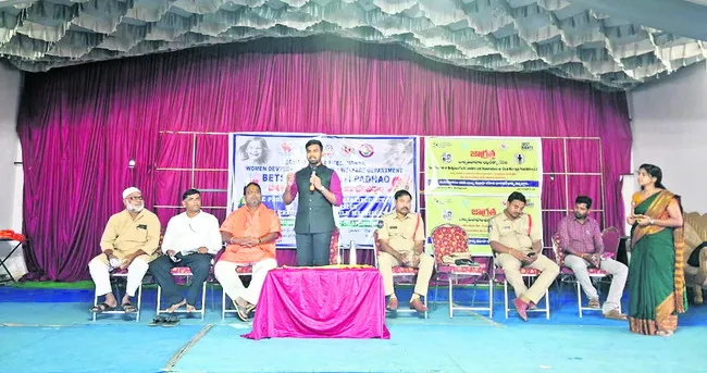 బాల్యవివాహాలు చట్టరీత్యా నేరం 