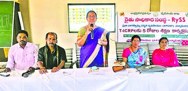 ప్రకృతి వ్యవసాయంతో రైతులకు ఆర్థికాభివృద్ధి 