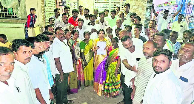 మెడికల్‌ కాలేజీలపై ‘కూటమి’ కుట్ర 