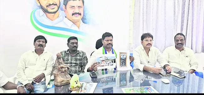 జగన్‌ను విమర్శించే అర్హత నిమ్మలకు లేదు 