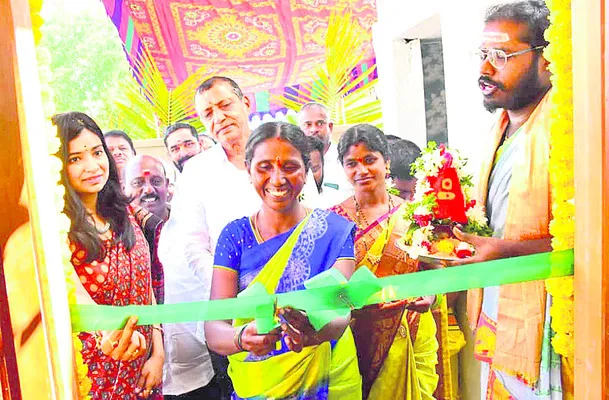 భవన నిర్మాణాలు వేగంగా పూర్తి చేయండి