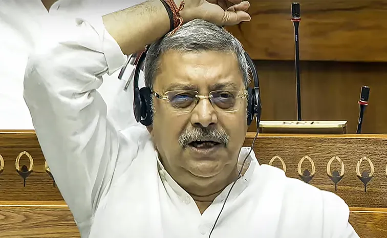 ఎంపీకి స్కామర్లు షాక్‌ : ఎస్‌బీఐ నుంచి రూ.56 లక్షలు మాయం