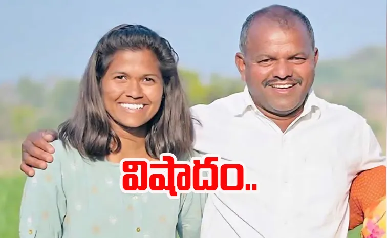 mountaineer Malavath Purnas father Passed away