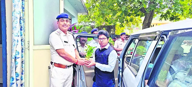 రైల్వేస్టేషన్‌ క్యాంపు కోర్టులో 256 కేసుల పరిష్కారం 