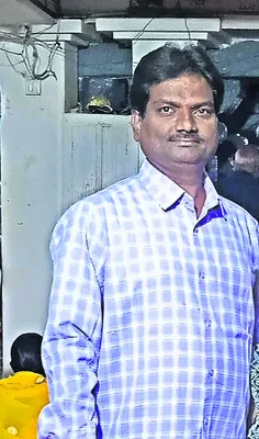 లింబాద్రి గుట్టపై గుండెపోటుతో భక్తుడి మృతి 
