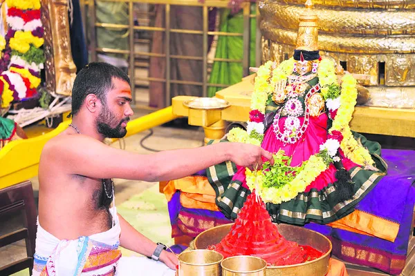 పద్మావతి అమ్మవారికి సహస్ర కుంకుమార్చన