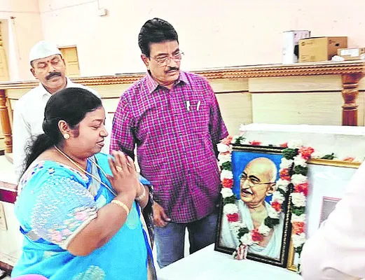 వందేమాతరం గీతానికి ప్రత్యేక స్థానం 