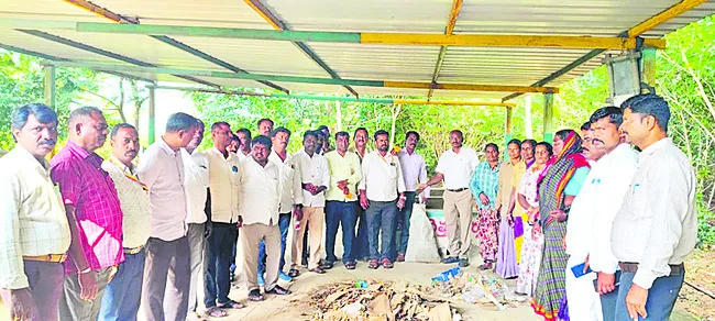 ఉపాధి హామీ పనులకు కితాబు