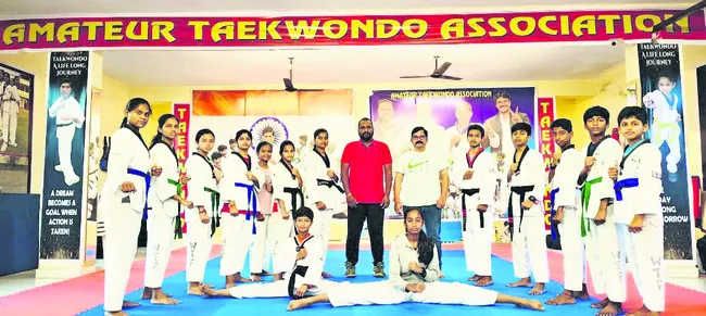 రాష్ట్రస్థాయి పోటీలకు ఎంపిక 
