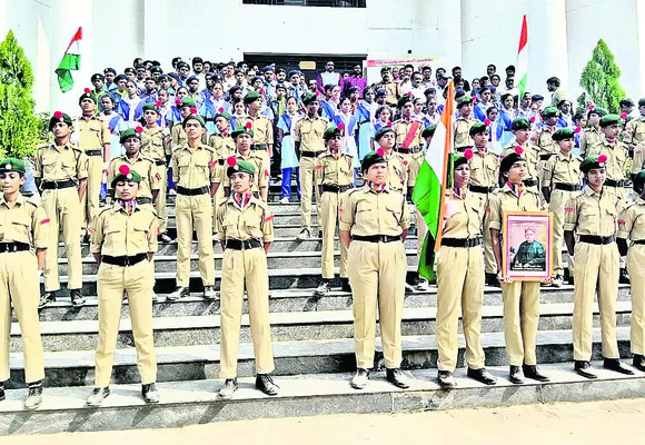 మహోజ్వల మంత్రం ‘వందేమాతరం’ 
