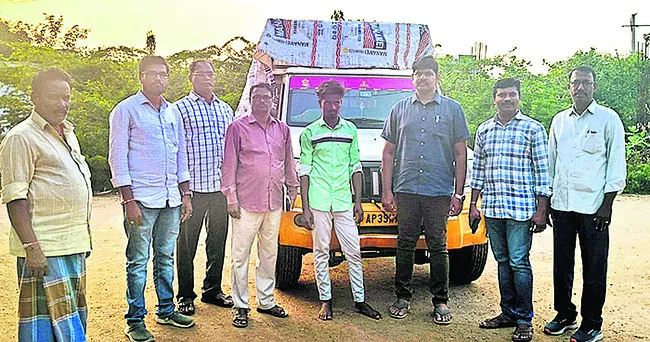 4,170 కేజీల రేషన్‌ బియ్యం స్వాధీనం 