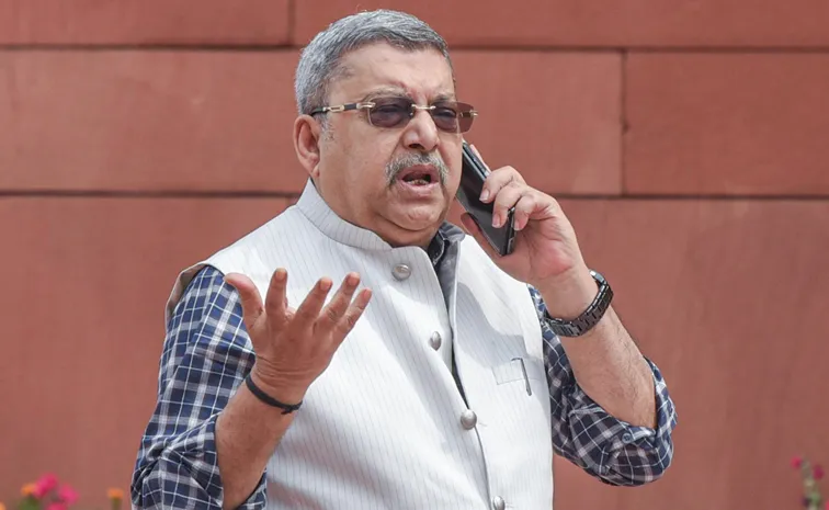 After Cyber Fraud Trinamool MP Kalyan Banerjee reaction goes viral