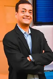 how Sudhir Jatia Safari struggling brand into 12000 cr