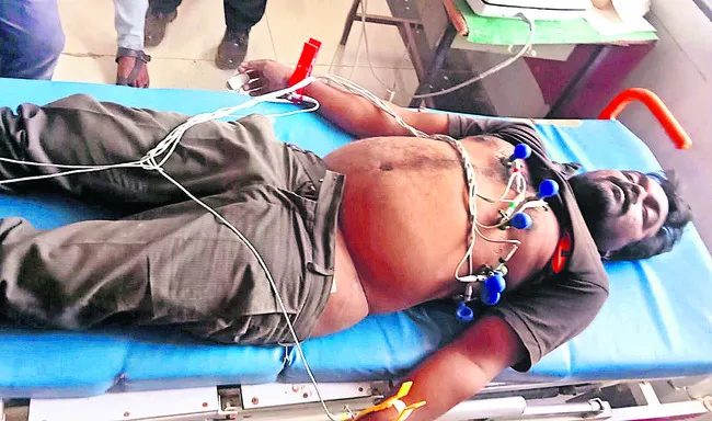 ప్రమాదంలో  లారీ డ్రైవర్‌ దుర్మరణం 