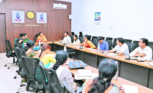 పథకాలు అర్హులకు అందించాలి