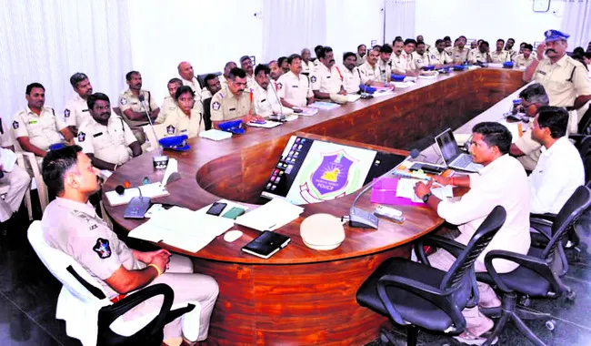 పోలీసు వ్యవస్థలో  కోర్టు కానిస్టేబుళ్లుది కీలక పాత్ర 