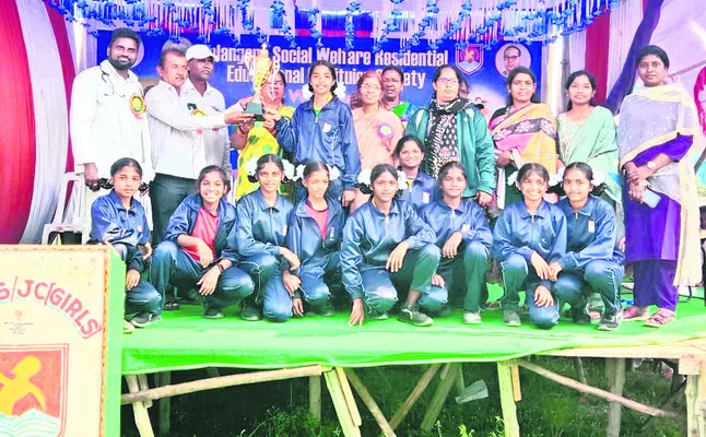 జోనల్‌ స్పోర్ట్‌ ్స మీట్‌లో ప్రతిభ