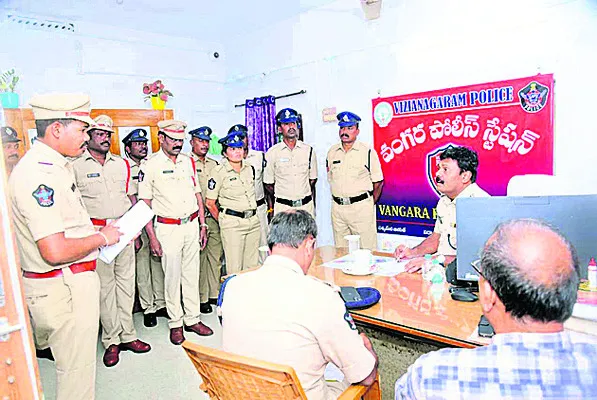నేరాల నియంత్రణకు చర్యలు : ఎస్పీ