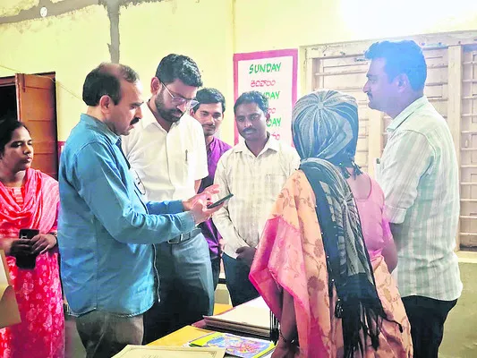 పోటెత్తిన నామినేషన్లు