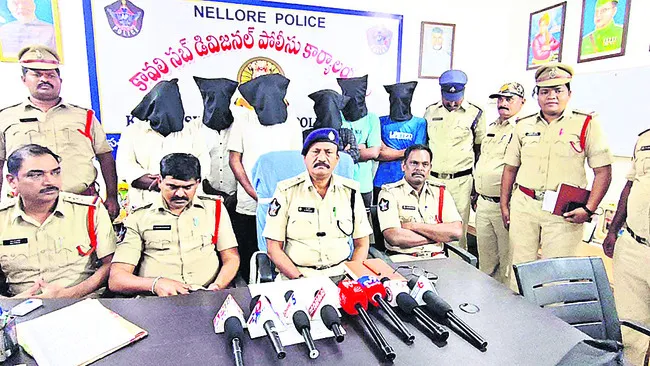 భూ వివాదంతోనే ప్రసాద్‌నాయుడి హత్య 