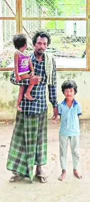 భార్య అంత్యక్రియలకు డబ్బుల్లేక.. 