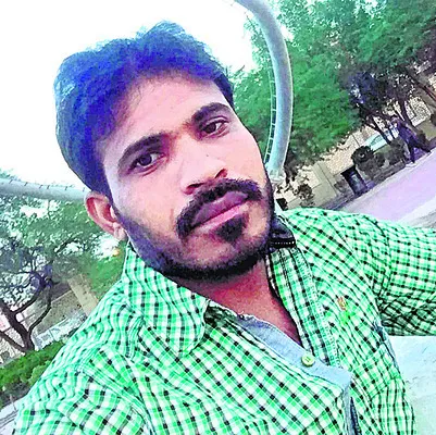 పిడుగుపాటుకు గాయపడిన వ్యక్తి మృతి 