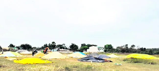 అన్నదాతలకు ‘దిత్వా’ భయం