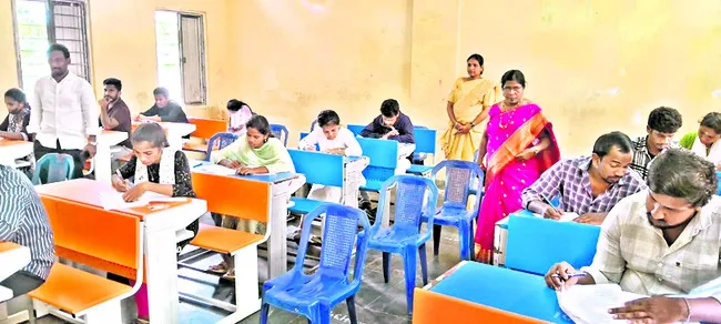 యూపీఎస్సీ కోచింగ్‌ స్క్రీనింగ్‌ టెస్ట్‌కు 436 మంది హాజర