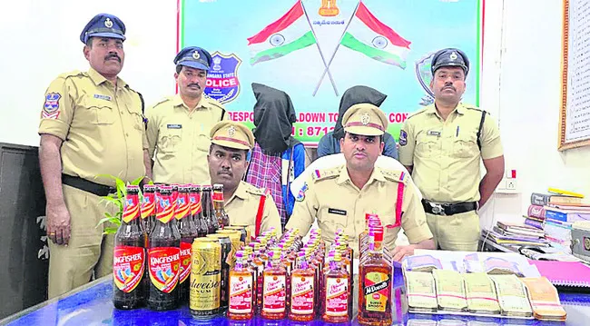 24 గంటల్లో కేసును  ఛేదించిన పోలీసులు