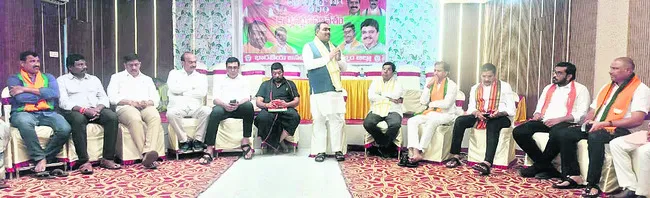 కాషాయ జెండా ఎగరడం ఖాయం