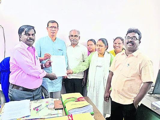 అక్రమాలపై సమగ్ర విచారణ చేపట్టాలి 