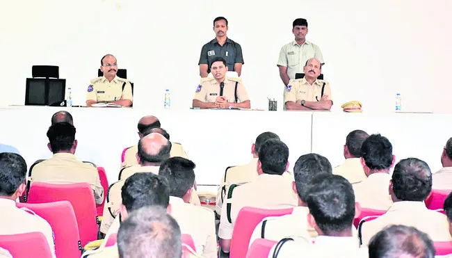 స్వేచ్ఛాయుత వాతావరణంలో ఎన్నికల నిర్వహణ 