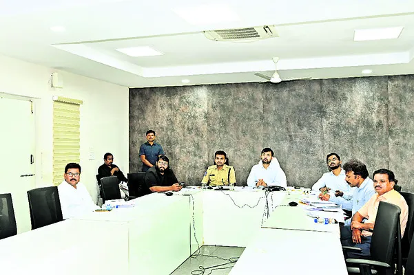 పోలింగ్‌కు పకడ్బందీ ఏర్పాట్లు చేయాలి 