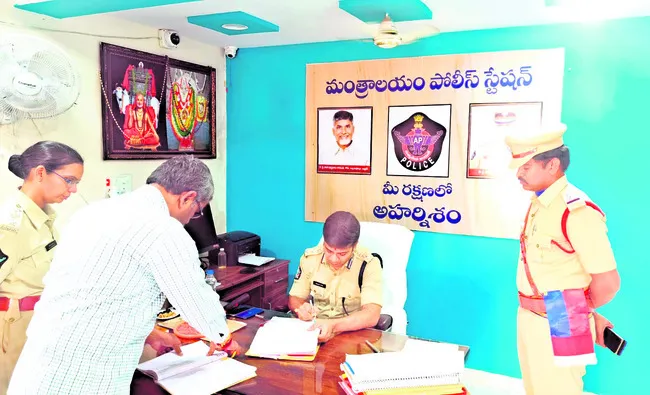 రోడ్డు ప్రమాదాల నివారణకు చర్యలు 

