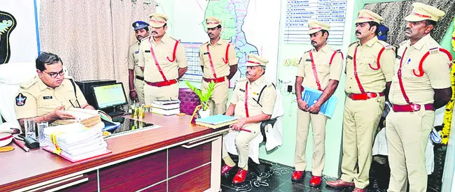 సెటిల్మెంట్లకు దూరంగా ఉండాలి