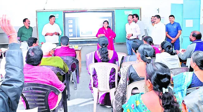 ఎన్నికల విధులు సమర్థవంతంగా నిర్వర్తించాలి