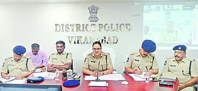 పోలింగ్‌కు బందోబస్తు 
