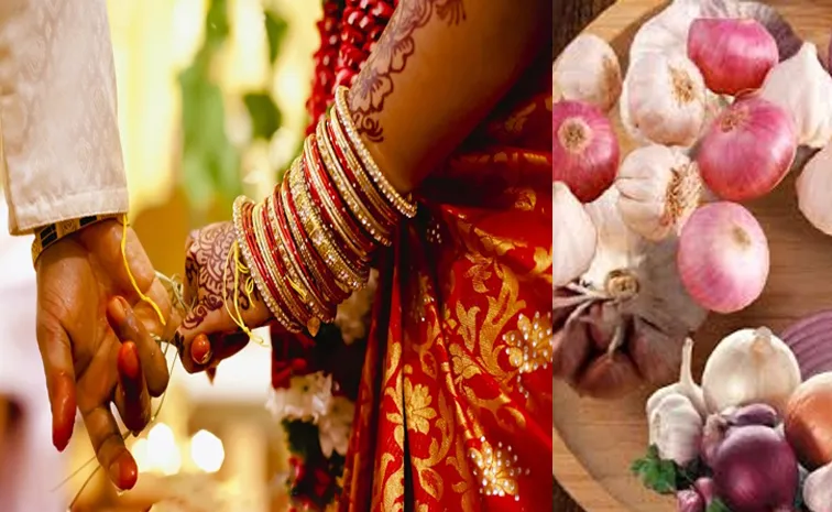 ఉల్లి, వెల్లుల్లి తెచ్చిన తంటా, 11 ఏళ్ల బంధానికి స్వస్తి