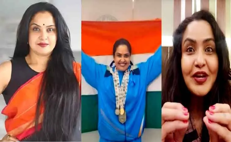 సినిమాల్లో అవకాశాలు లేవ్‌.. చాలా బాధపడ్డా!