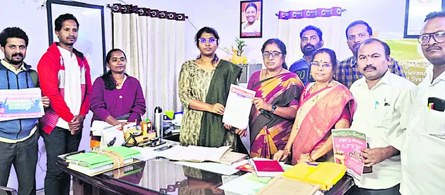 టెట్‌ నుంచి మినహాయించాలి 