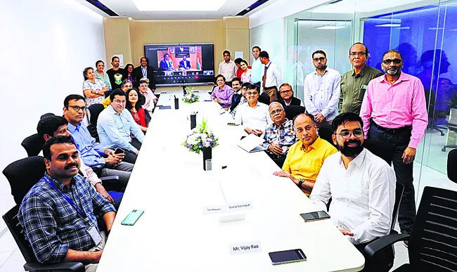 తిరుచెందూర్‌  మురుగన్‌ ఆలయంలో..
