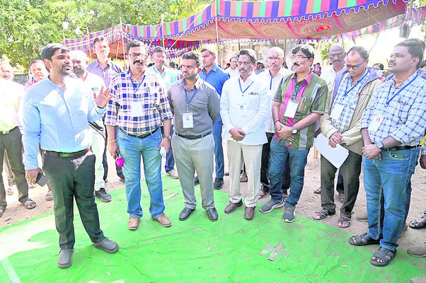 పారదర్శకంగా ఎన్నికలు నిర్వహించాలి