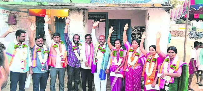 ఏకగ్రీవ ఉప సర్పంచులు వీరే 