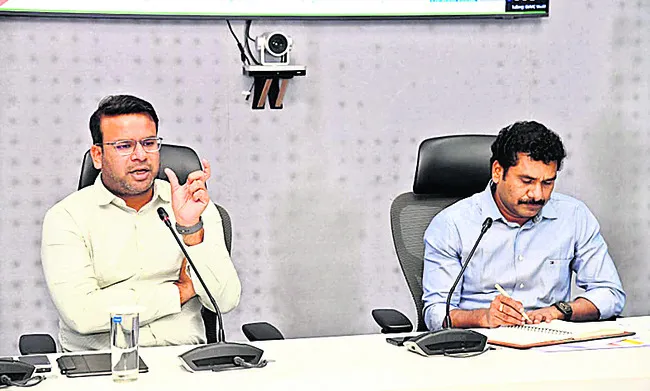 స్టీల్‌ప్లాంట్‌ ఫైనాన్స్‌ డైరెక్టర్‌గా వినయ్‌ కుమార్‌ 