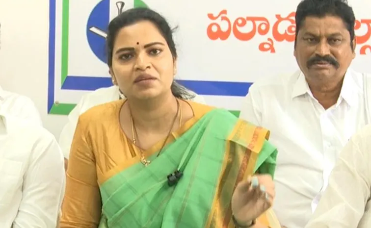 ‘పోలీసులను అడ్డుపెట్టుకుని  మా నేతలను నిర్బంధించారు’