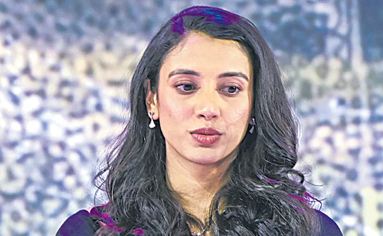 Smriti Mandhana participated in the Amazon Sambhav Summit held in New Delhi3