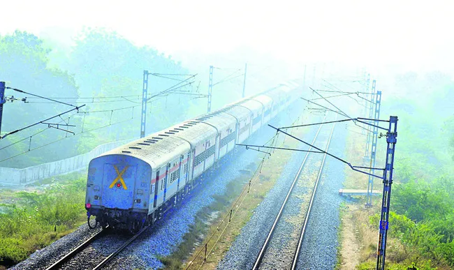 ●మంచు కురిసే వేళలో.. 